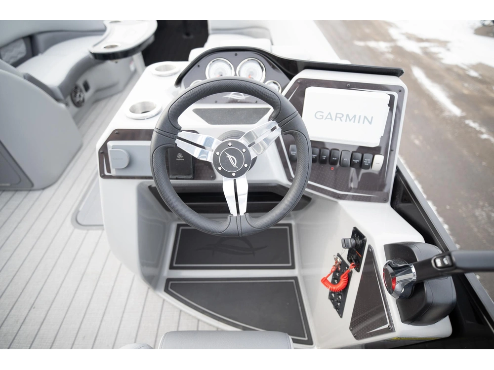 2026 Suncatcher Fusion 322ss alt