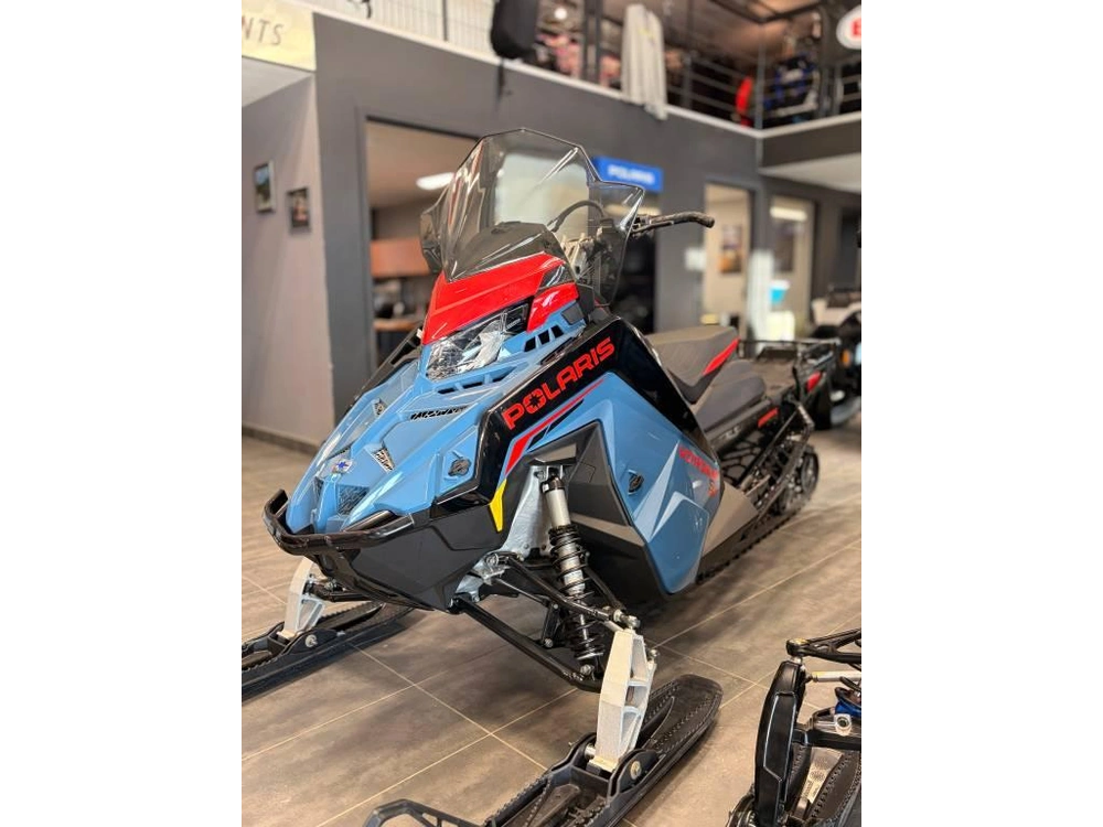 Polaris Prostar S4 Voyageur 146 2024 alt