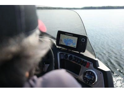 2026 Lund Boat Co 1875 Impact Xs Sport alt