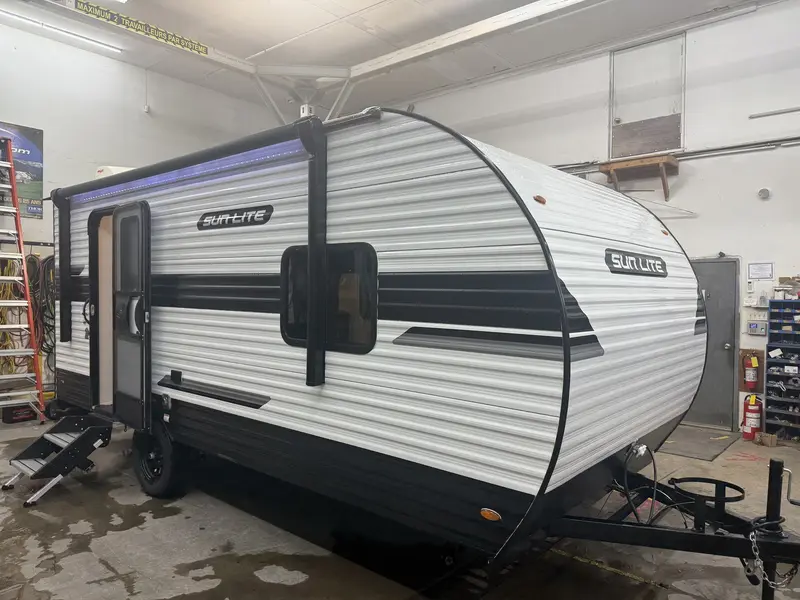 Sunset Park RV Sunlite Limited 19BH 2027
