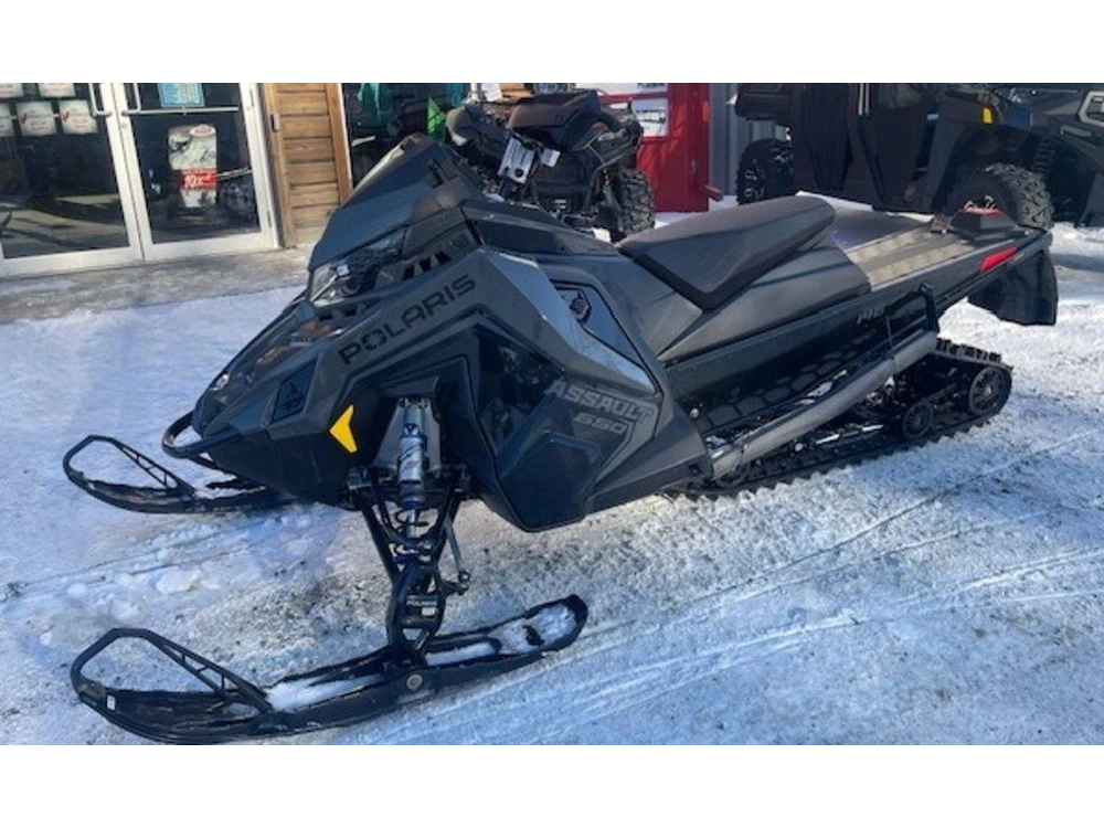 2025 Polaris 650 Switchback Assault 146 Storm Gray / Indy Red alt