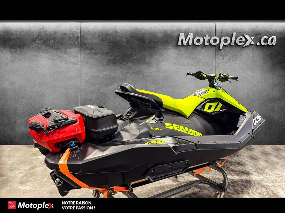 Sea-doo Spark Trixx 3up 2023 alt