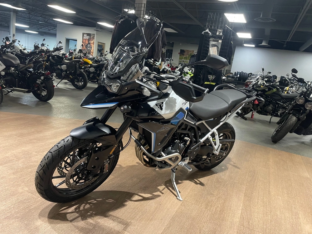 2026 Triumph Tiger 900 Alpine Edition - Snowdonia White alt