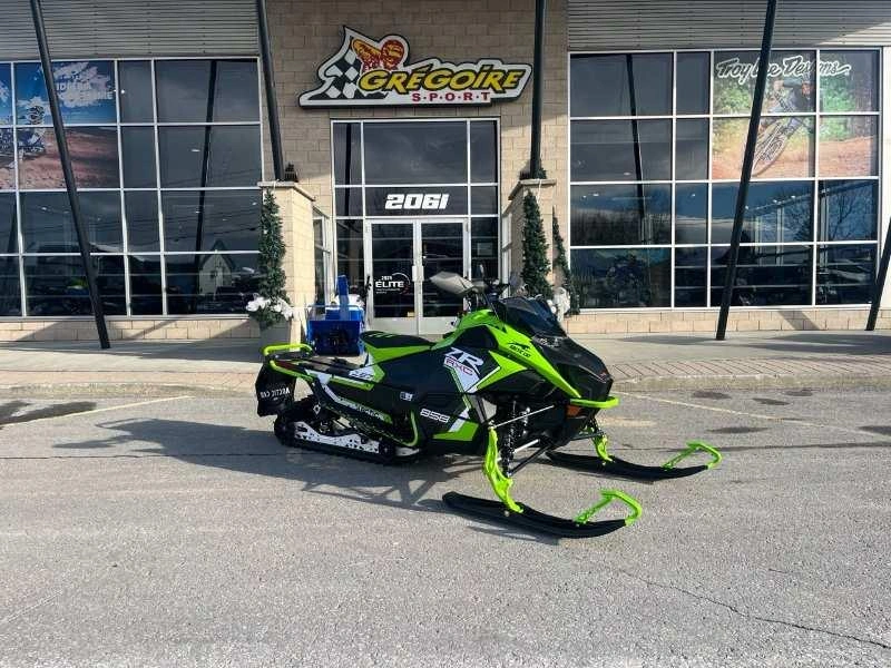 Arctic Cat Zr 858 R-xc Es 137 (sport Gauge) 2026 alt