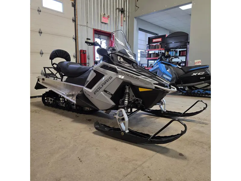 2025 Polaris 550 Voyageur LXT