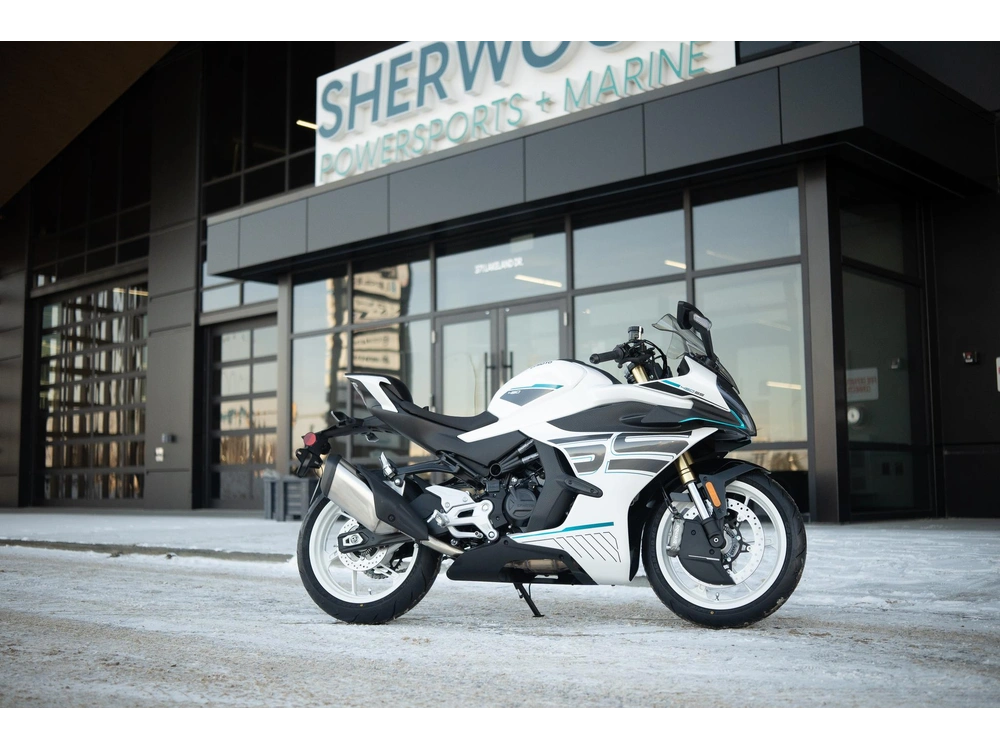 2026 Cfmoto 450ss alt