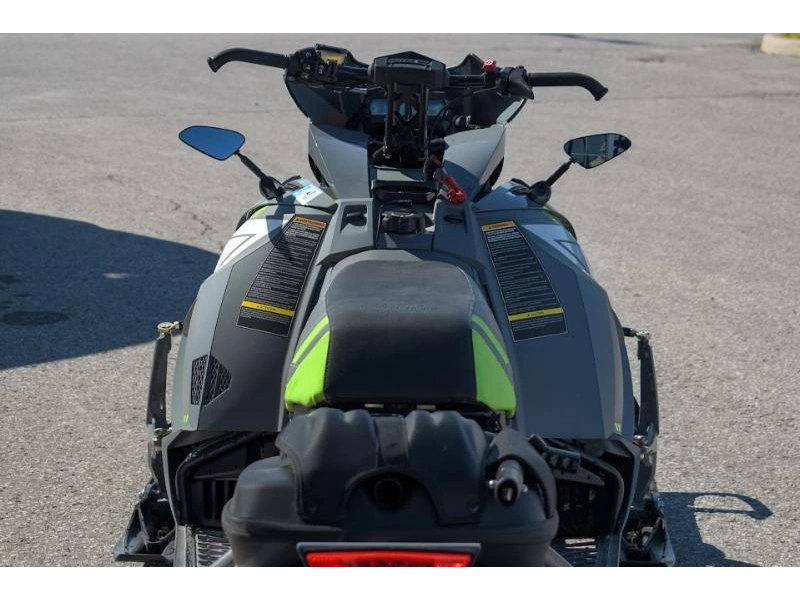 Arctic Cat Riot 8000 2022 alt