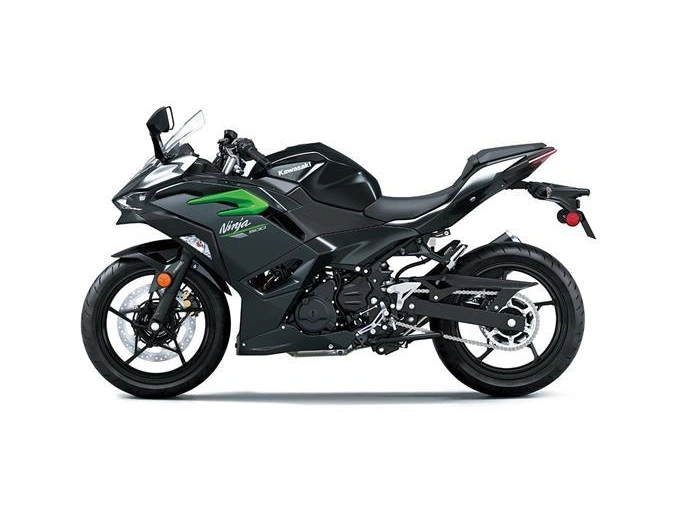 Kawasaki Ninja 500 2025 alt