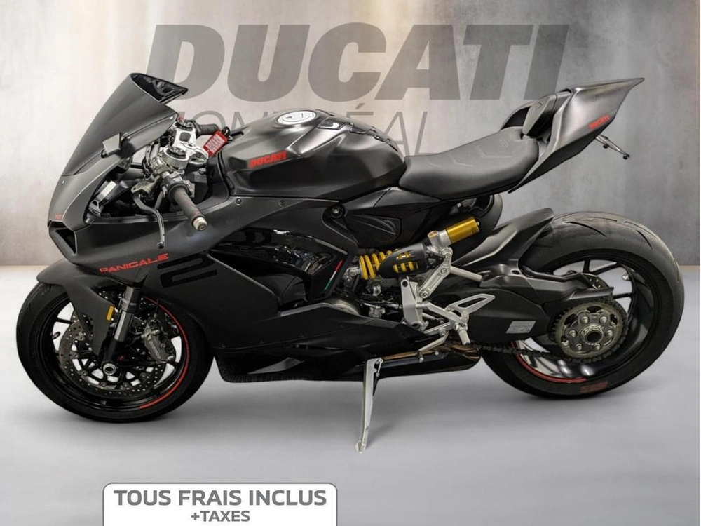 Ducati Panigale V2 2025 alt