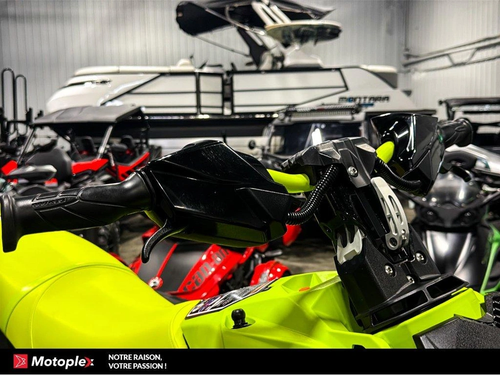 Sea-doo Spark Trixx 3up 2023 alt