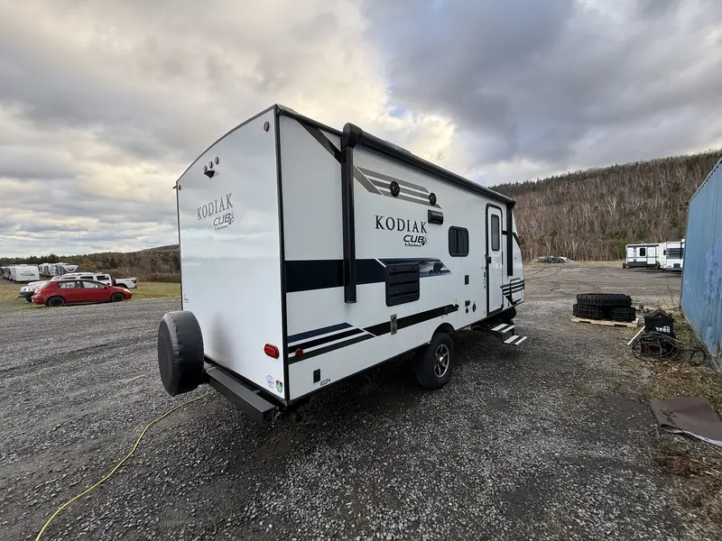 2020 Kodiak 198BHSL thumbnail 4