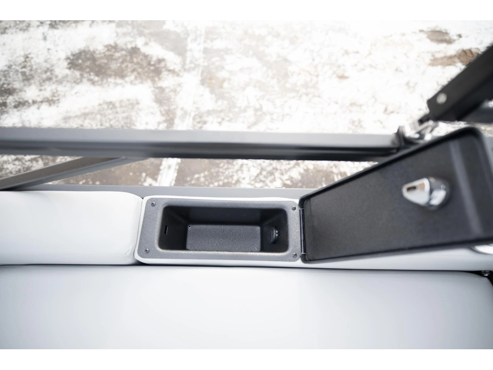 2026 Suncatcher Fusion 322ss alt