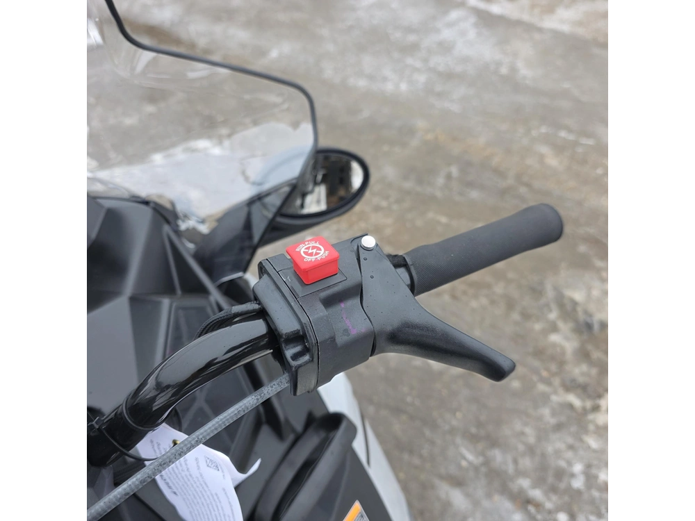 2025 Polaris 550 Voyageur Lxt alt