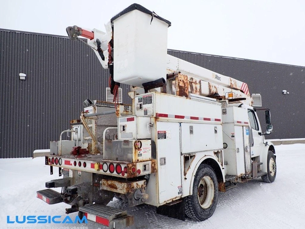 Freightliner M2106 2007