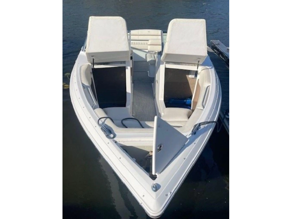 2014 Cobalt Boats R3 alt