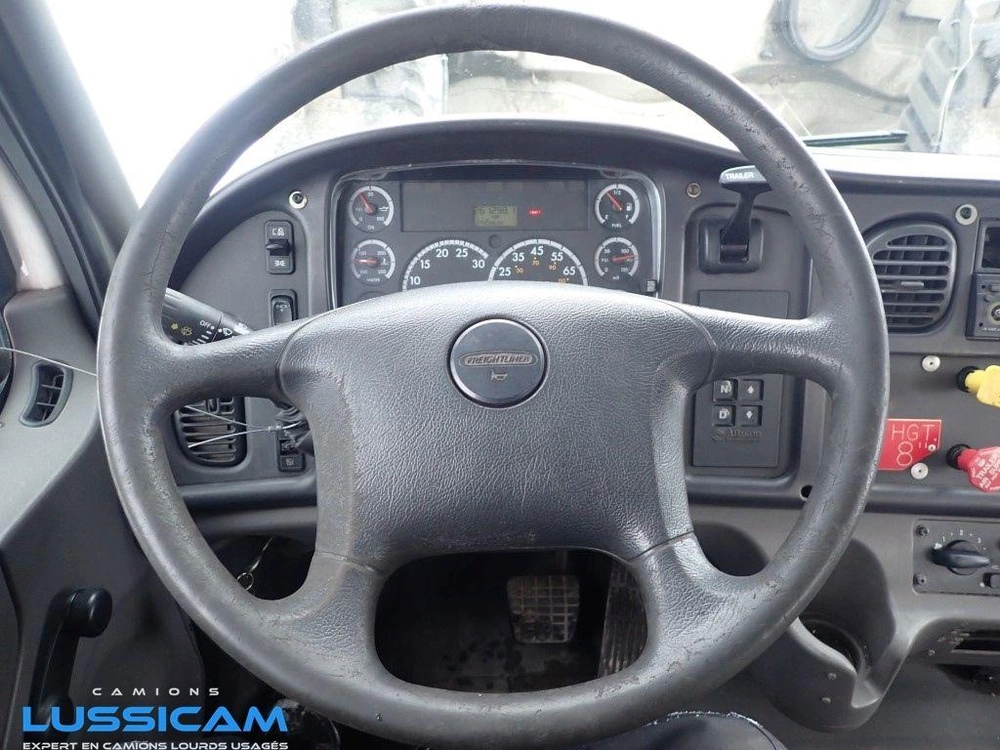 Freightliner M2106 2007