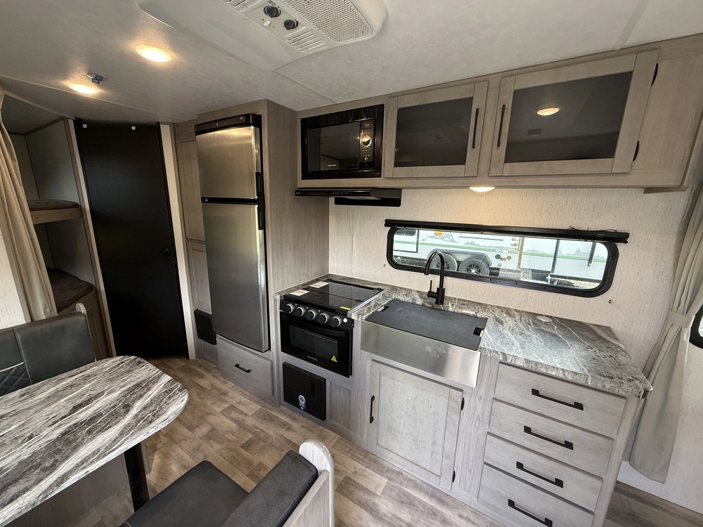 Kodiak 227bh 2022 alt