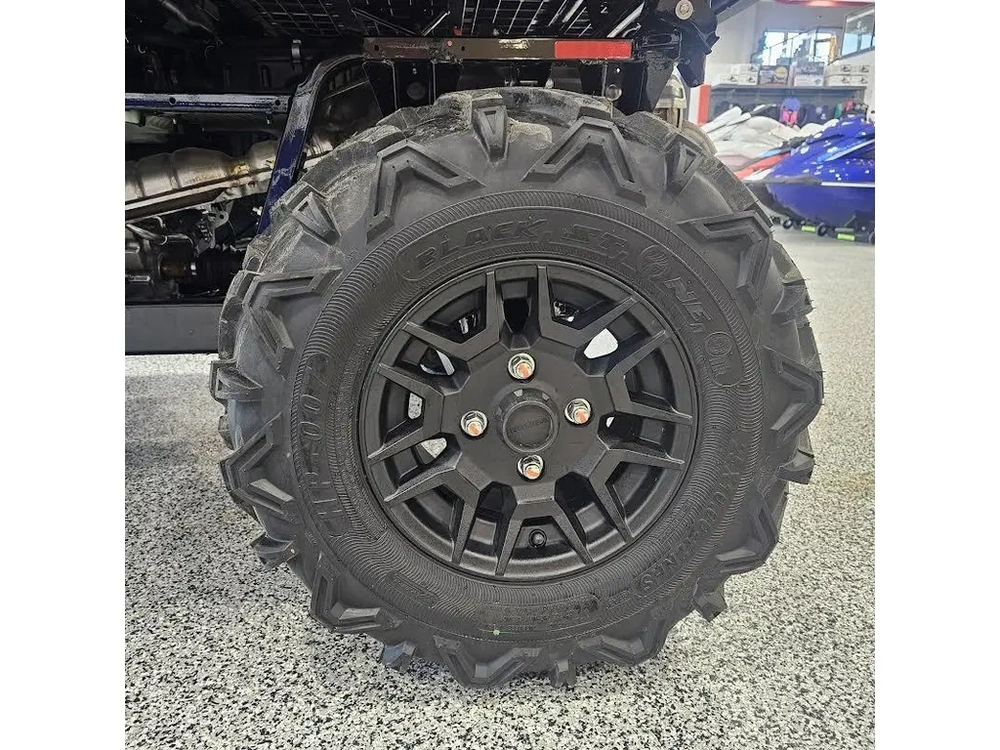 2025 Honda Pioneer 700 alt