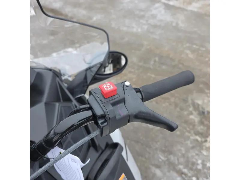 2025 Polaris 550 Voyageur LXT