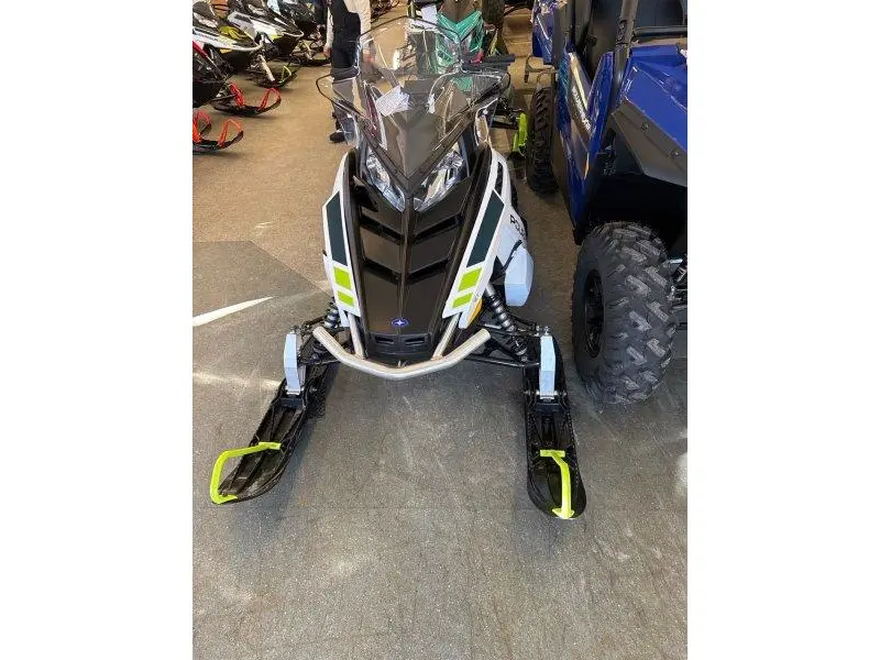 2025 Polaris 550 VOYAGEUR 144 ES
