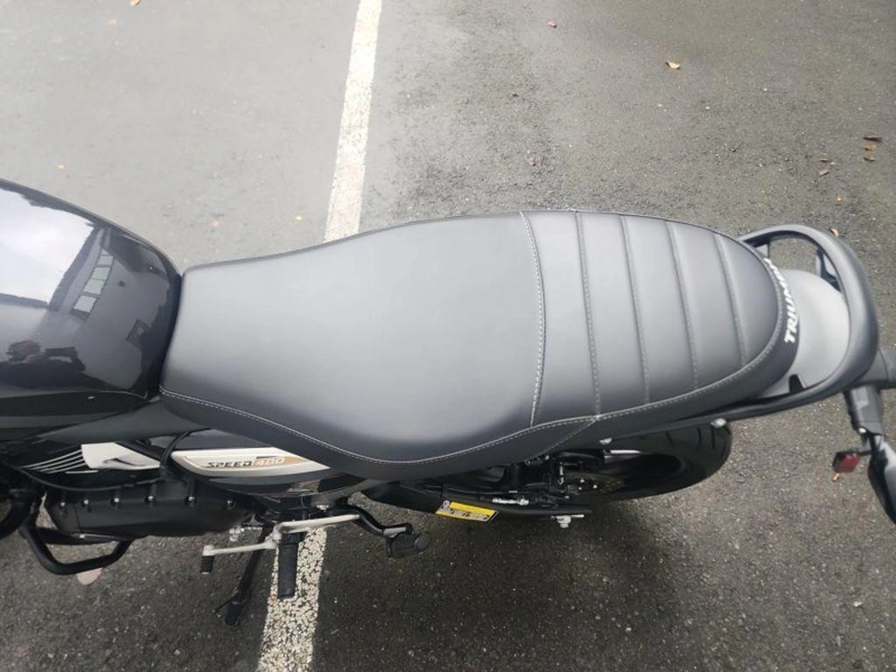 2024 Triumph Speed 400 Phantom Black / Storm Grey alt