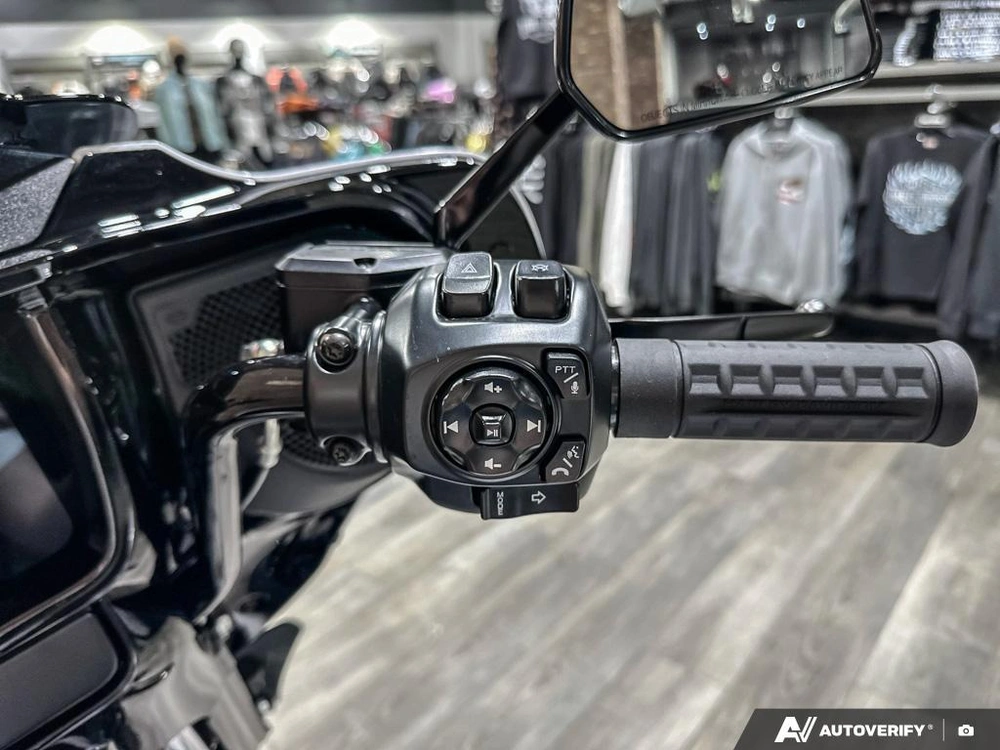 2025 Harley-davidson Flhx - Street Glide® alt