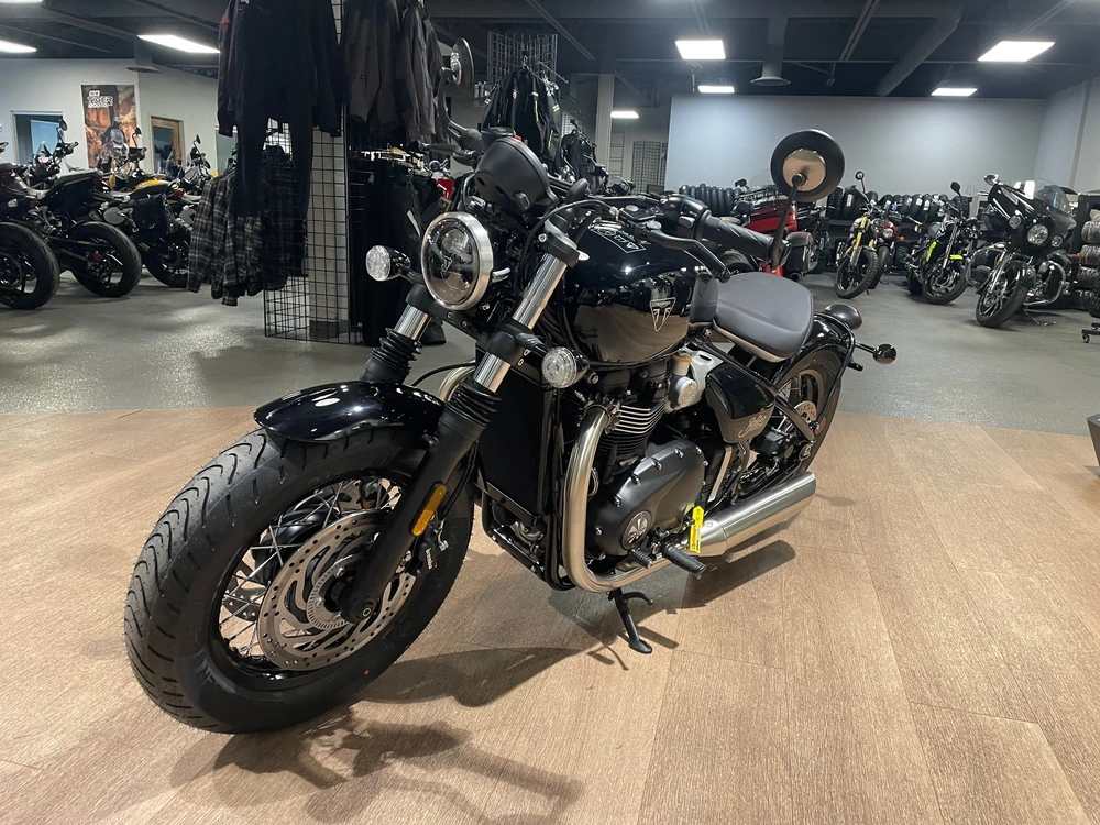 2026 Triumph Bonneville Bobber - Jet Black alt