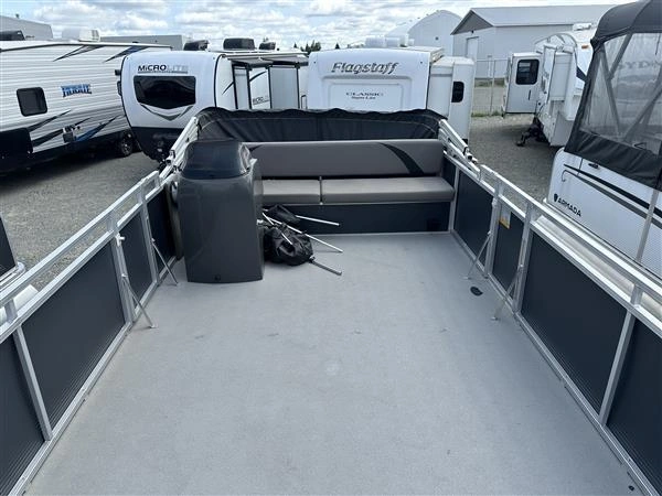 Armada Excursion X208 Moteur Honda 100hp 2023 alt