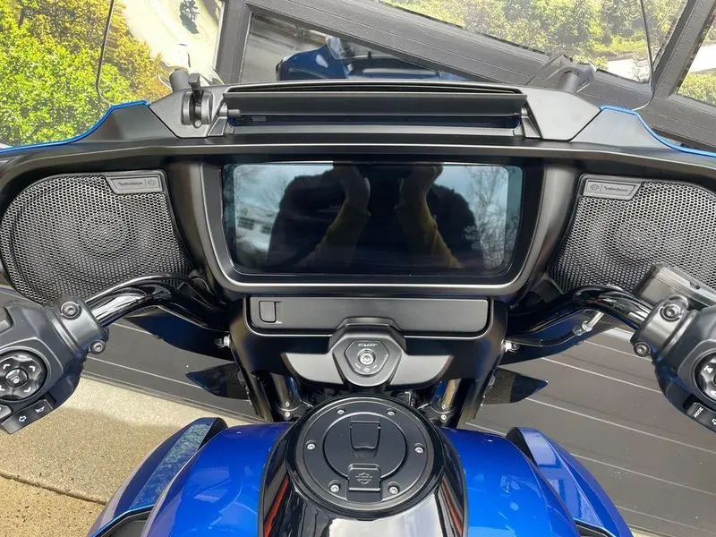 2025 Harley-Davidson FLHXU - Street Glide® Ultra thumbnail 16