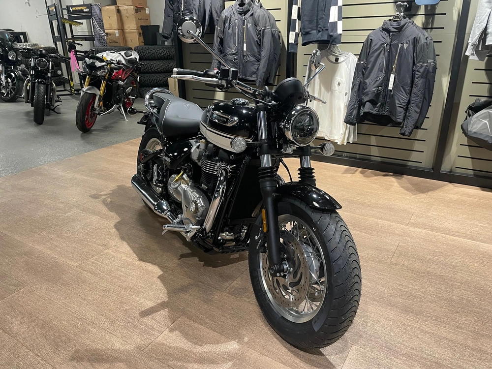 2026 Triumph Bonneville Speedmaster - Sapp Black / Crystal White alt