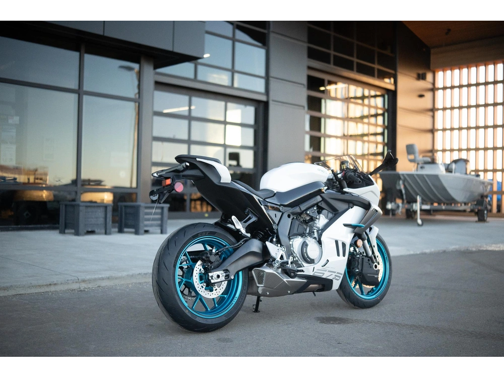 2026 Cfmoto 675 Ss alt