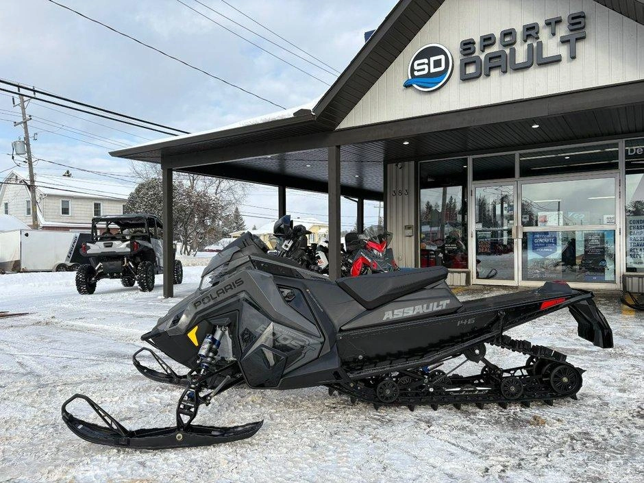 Polaris Polaris 850 Boost Assault Switchback 2025 alt