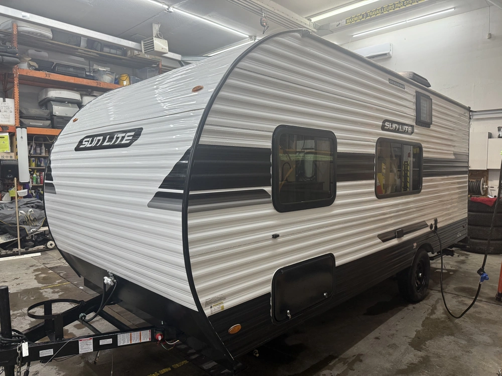 Sunset Park Rv Sunlite Limited 19bh 2026 alt