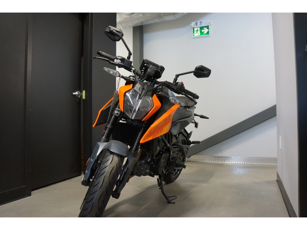 Ktm 250 Duke 2024 alt