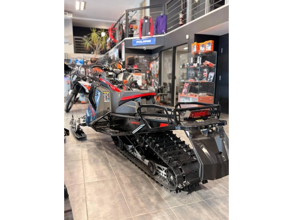 Polaris Prostar S4 Voyageur 146 2024 alt