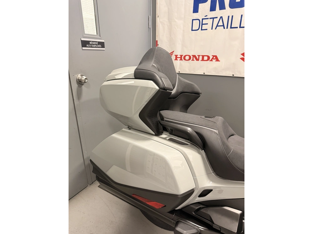 Honda Gold Wing Tour Dct Goldwing Gl1800 2026 alt