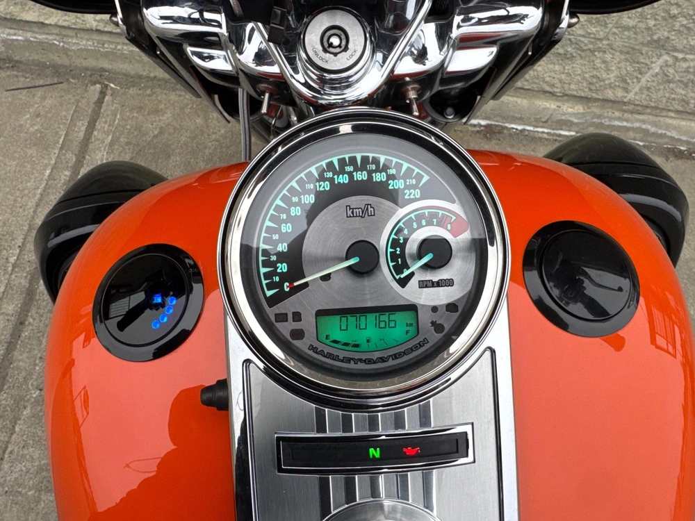 2010 Harley-davidson Flhrsi - Road King Custom alt