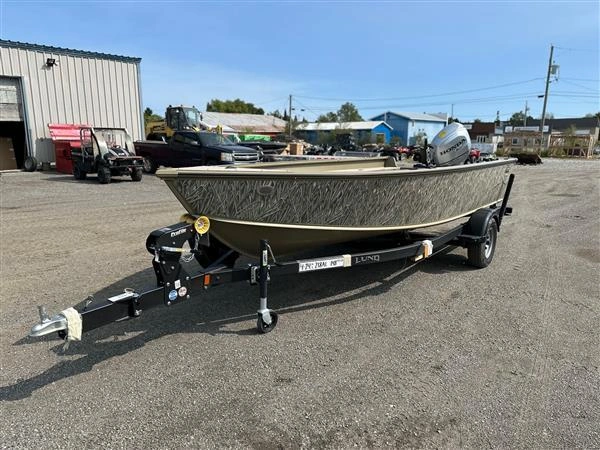 Lund Boat Co 1875 Alaskan Tiller 2024 alt