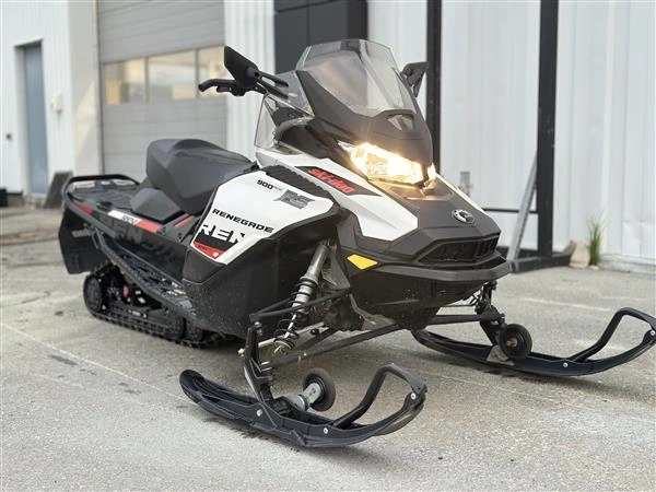 Ski-doo Renegade Adrenaline 900a 137 2019 alt
