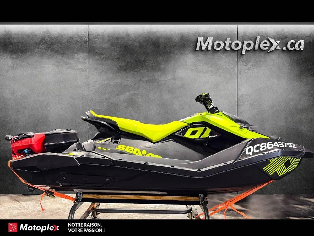 Sea-doo Spark Trixx 3up 2023 alt