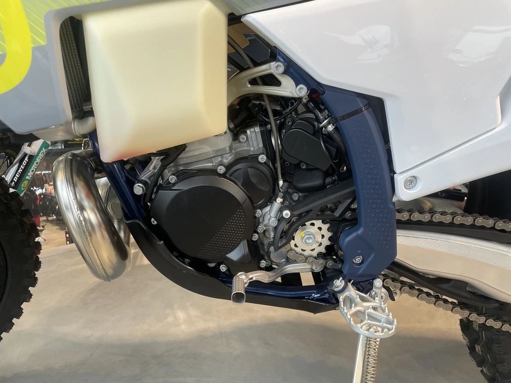 Husqvarna Tx 3oo 2024 alt