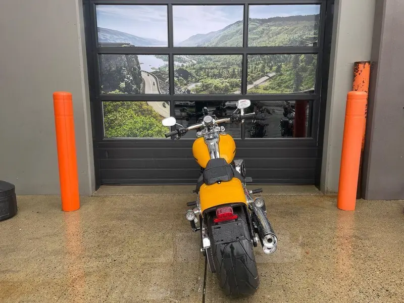 2025 Harley-Davidson FXBR - Breakout™ thumbnail 11
