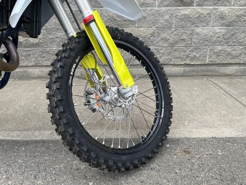 2024 Husqvarna FC 350 thumbnail 5