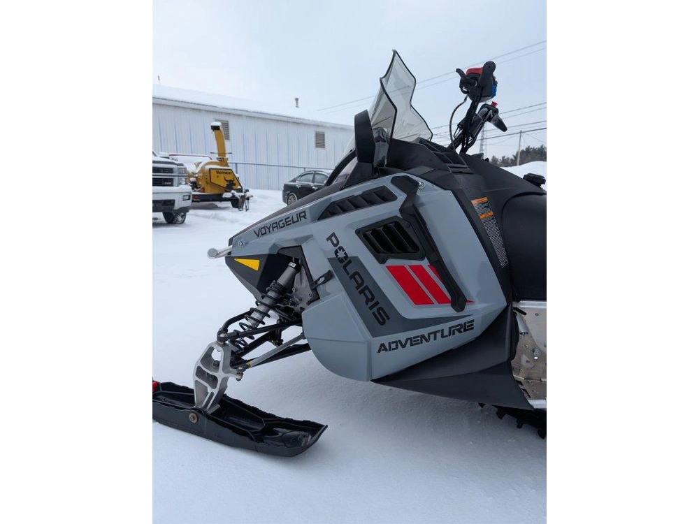 Polaris 550 Voyageur Adventure 144 2024 alt