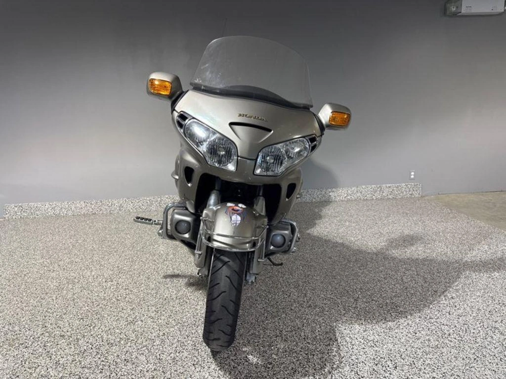 2002 Honda Gold Wing alt