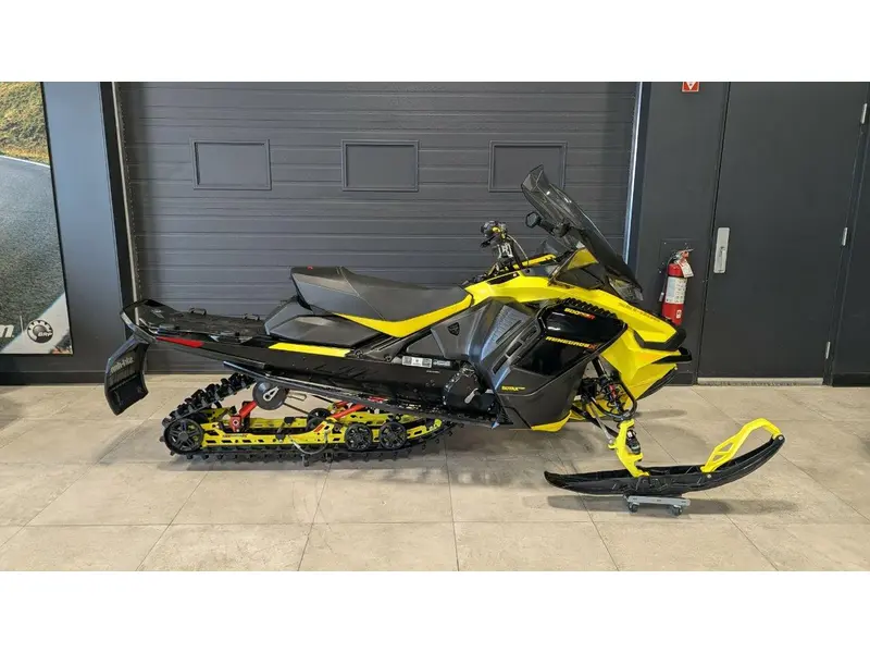 2022 Ski-Doo RENEGADE X 900 TURBO R USED