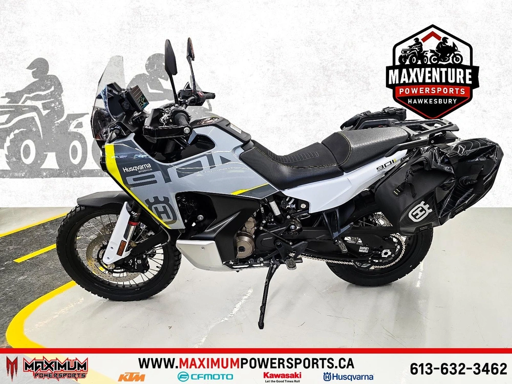 2024 Husqvarna 901 Norden - With Soft Bags alt