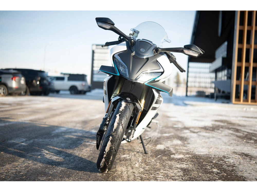 2026 Cfmoto 450ss alt