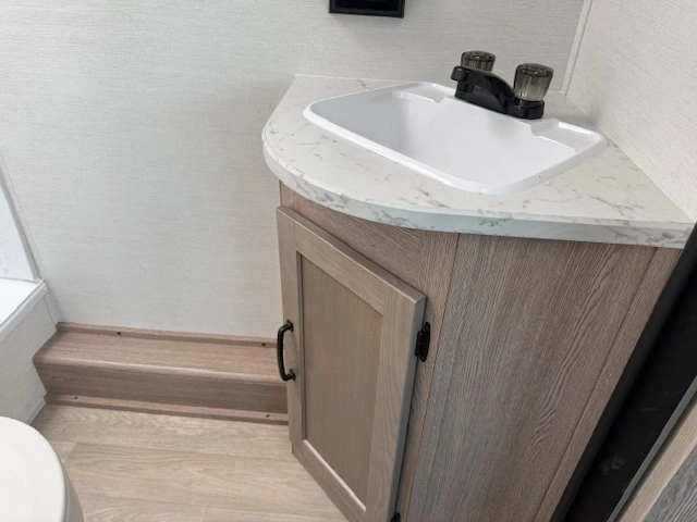 2026 Gulf Stream 228sb alt