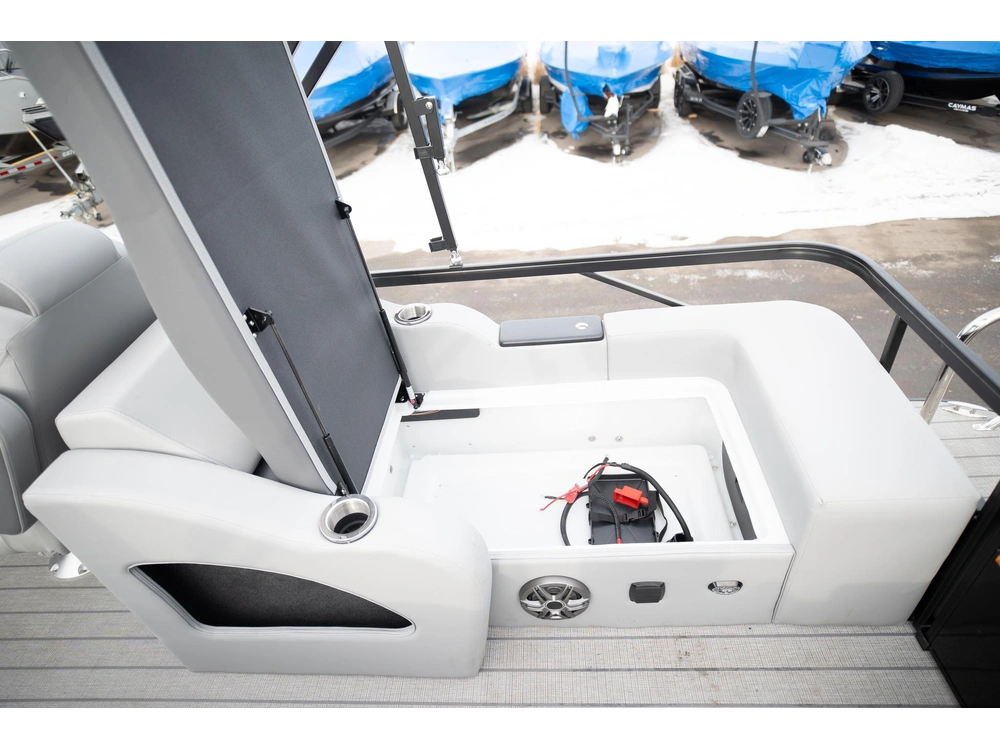 2026 Suncatcher Fusion 322ss alt